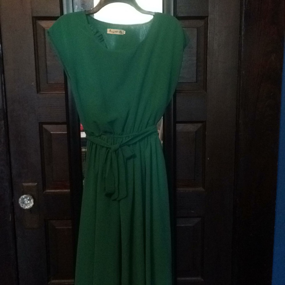 Unique Green Midi Dress